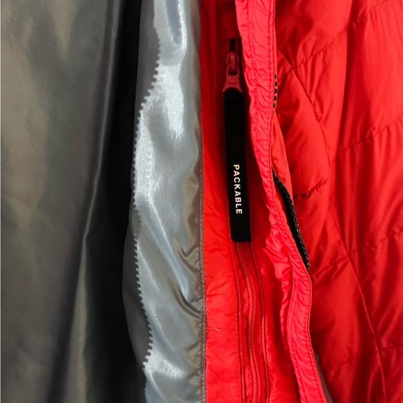 Canada Goose Abbott Packable Lightweight Down Jacket Hoodie - Picture 7 of 13